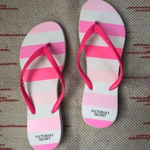 Victoria’s Secret flip flops